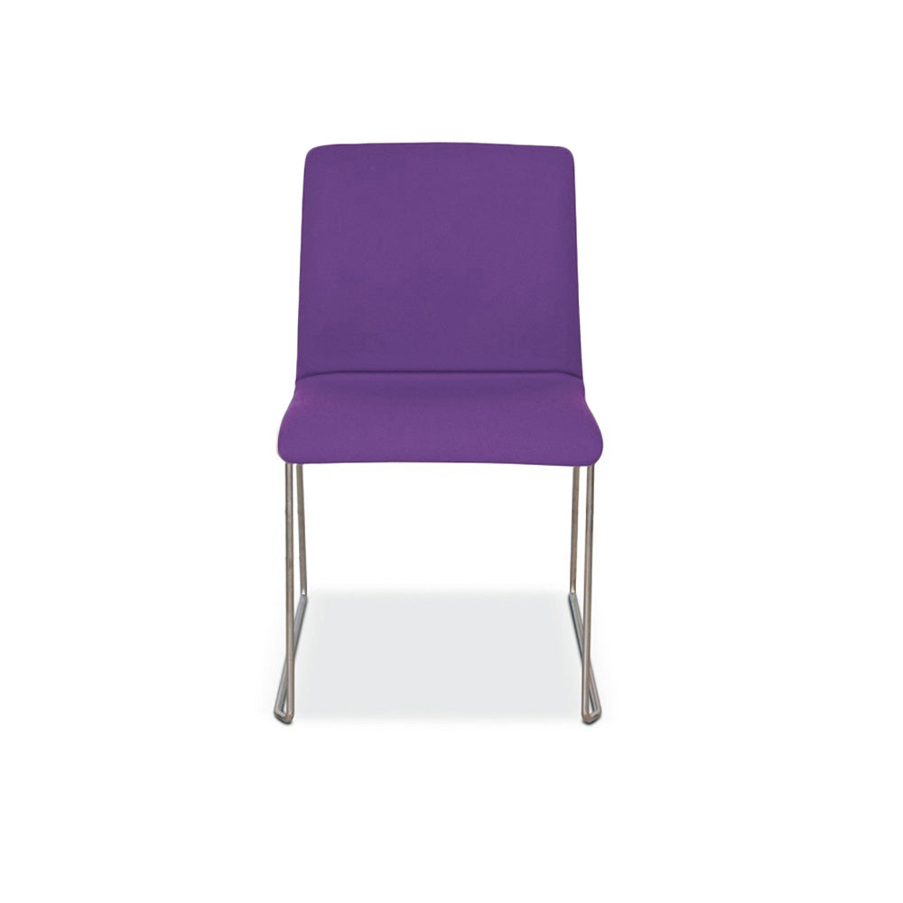 Plyhi Chair
