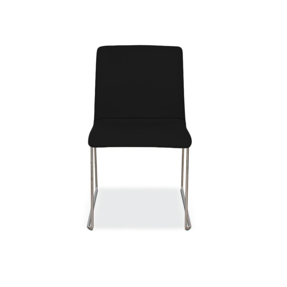 Plyhi Chair